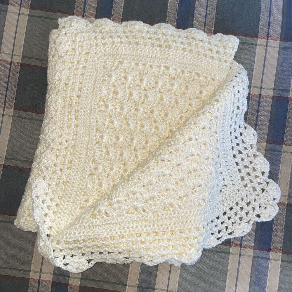 Handmade Crocheted baby Blanket In pale yellow chunky cot buggy/car seat 35X30”